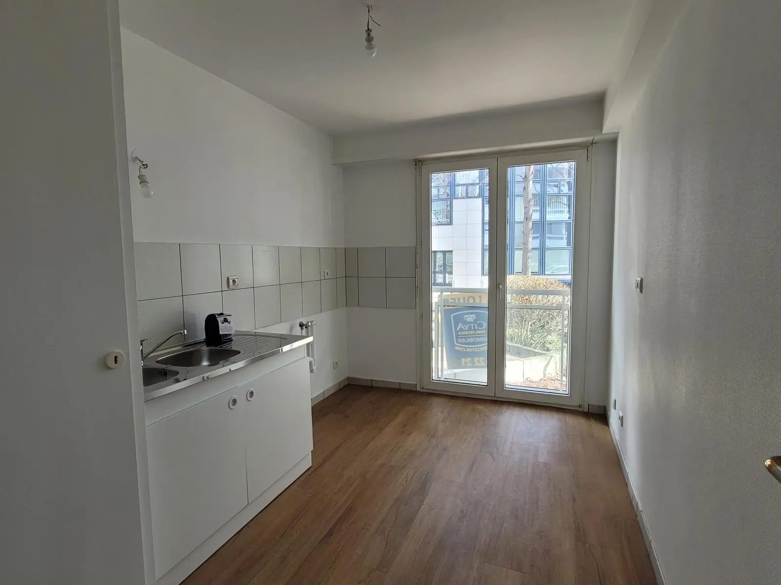 Appartement à louer - 77 m² - 3 pièces - 92600 Asnières-sur-Seine - Photo 4